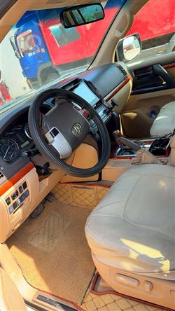 تويوتا لاندكروزر